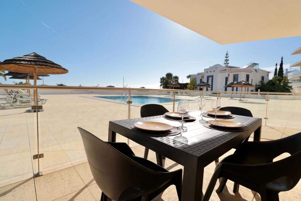 Apartmán Olhos De Agua 1br With Pool, Ac And Free Parking